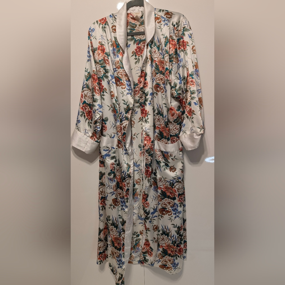 Victoria's Secret Floral Robe - White and Multicolor